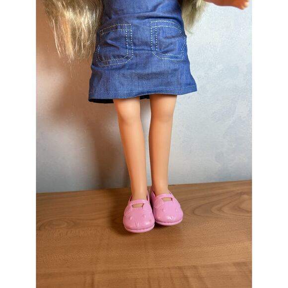 Call Me Chloe Interactive 18 Inch Talking Doll With Phone 30+ Phrases Works! - Picture 5 of 12